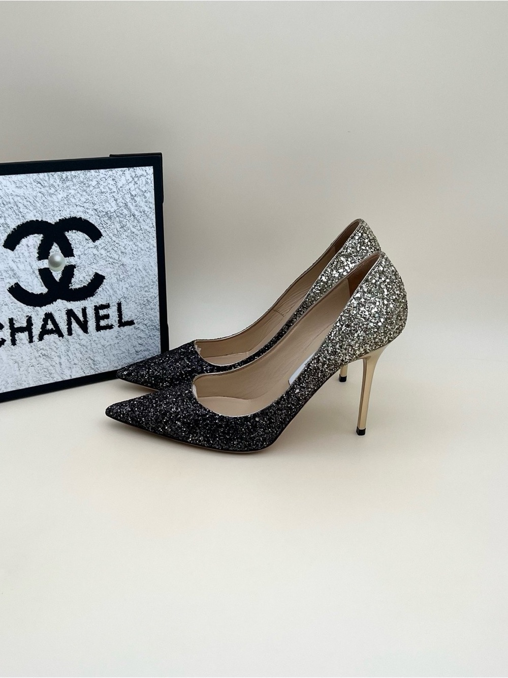 Jimmy Choo Two-Tone Glitter Pointed Pumps - Black & Silver